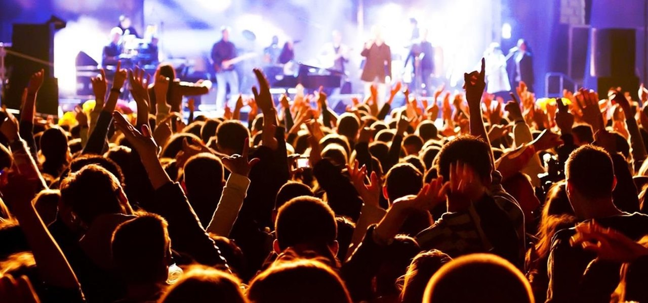 trick-hearing-your-friends-better-loud-clubs-concerts-and-having-them-hear-you-1280x600